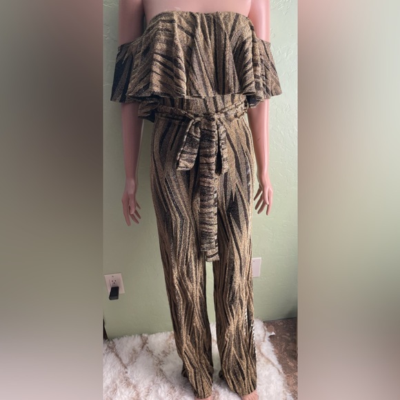 New black jumpsuit gold stretch new no tags - Picture 5 of 10